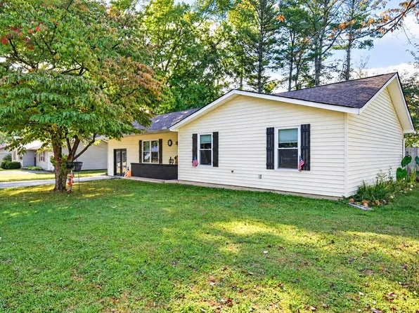 1435 Cumber Ln, Cookeville, TN 38501