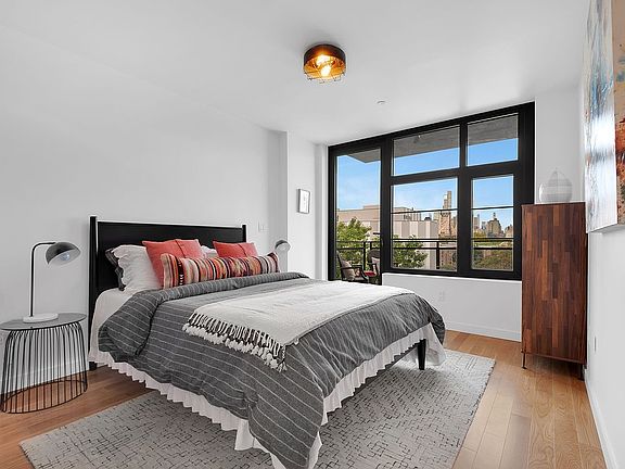 5th image of 4121 23rd St #7B