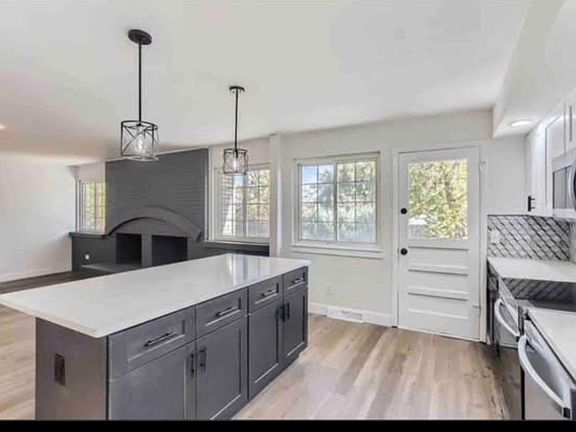 3rd image of 8212 Saulsbury Cir