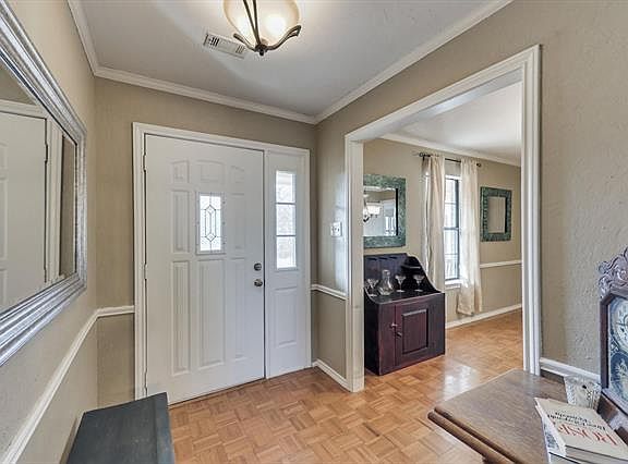 4th image of 214 Westover Dr