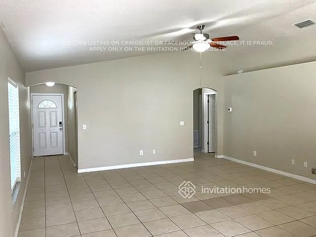 1106 Southland Ct — Photo 2