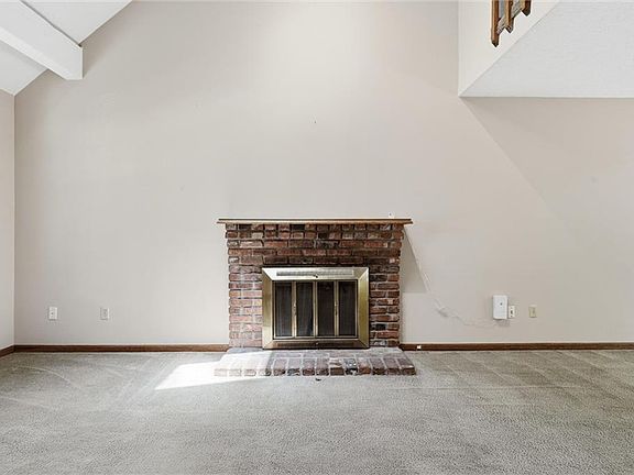 5th image of 6241 Rene St