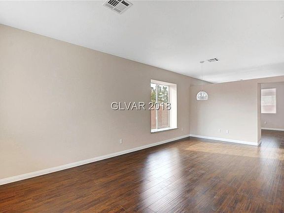 4th image of 2570 Wiltshire Ave