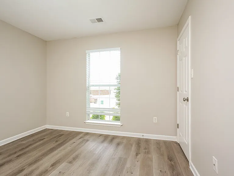 1657 Madison Ave — Photo 13