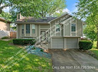8715 NW 83rd St, Kansas City, MO 64152