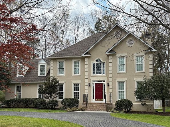 305 Redbird Dr