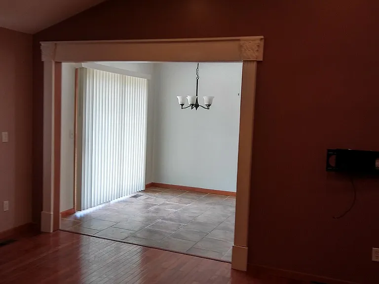 2100 Newburgh Dr — Photo 3