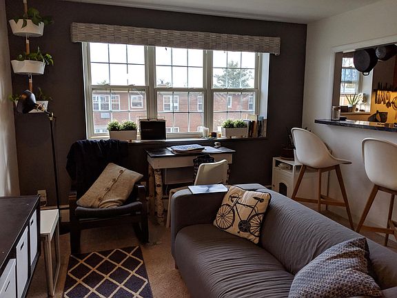 2nd image of 584 Harley Dr APT 6