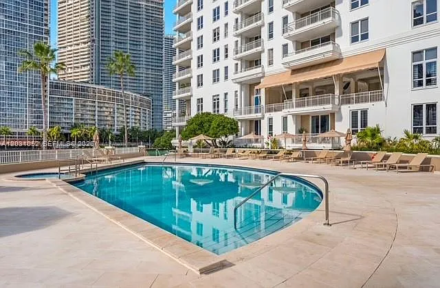 701 Brickell Key Blvd — Photo 3