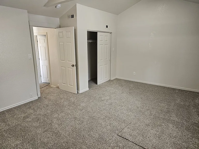 925 S Yates St #1 — Photo 8