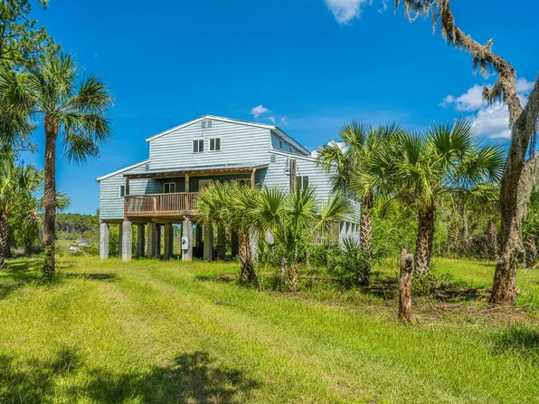 3255 Lowtide Ln, Edisto Island, SC 29438