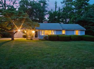 39 Carver Cir, Simsbury, CT 06070