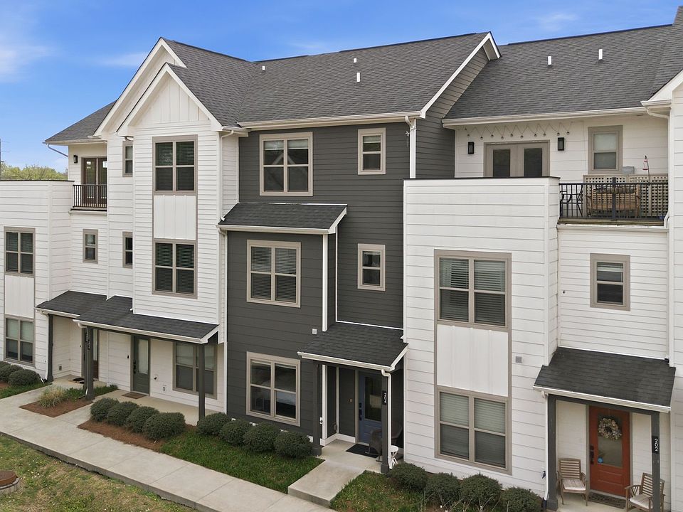 1st image of 204 Thompson Park Dr