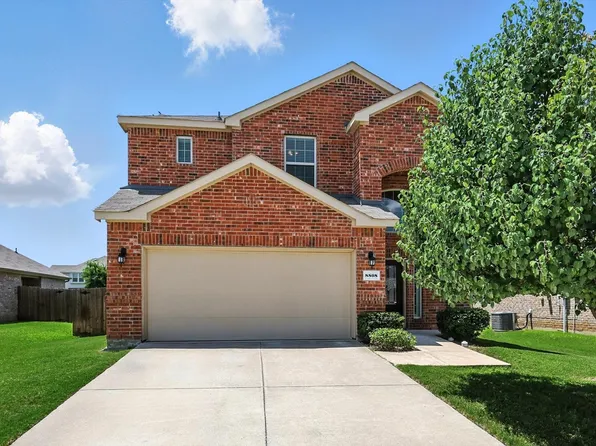 8808 Deadwood Ln, Aubrey, TX 76227