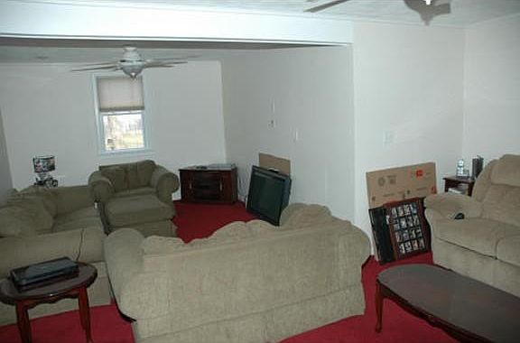 3rd image of 182 Riverview St #0