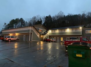 1006 State Route 34 APT 2A, Hurricane, WV 25526