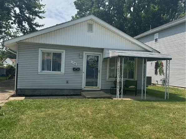 1268 E 343rd St, Eastlake, OH 44095