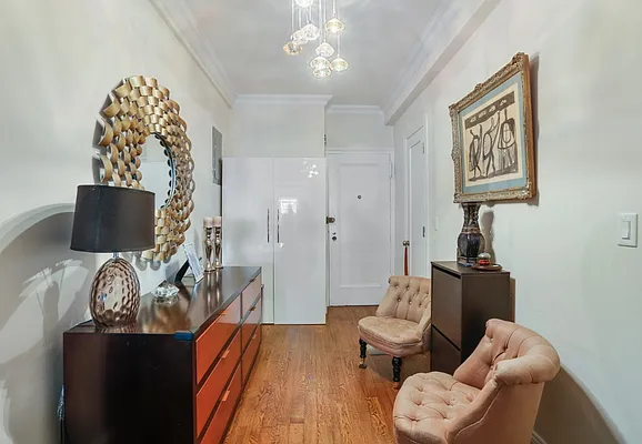 Rented by Oxford Property Group | media 11