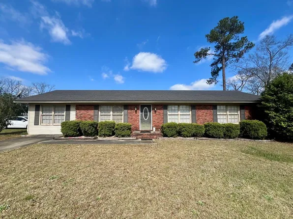 102 Poplar St, Fitzgerald, GA 31750