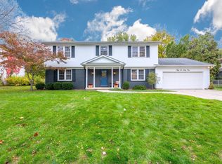 5669 Shadowbrook Dr, Columbus, OH 43235