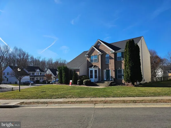 2 Grace Manor Ct, Fredericksburg, VA 22406