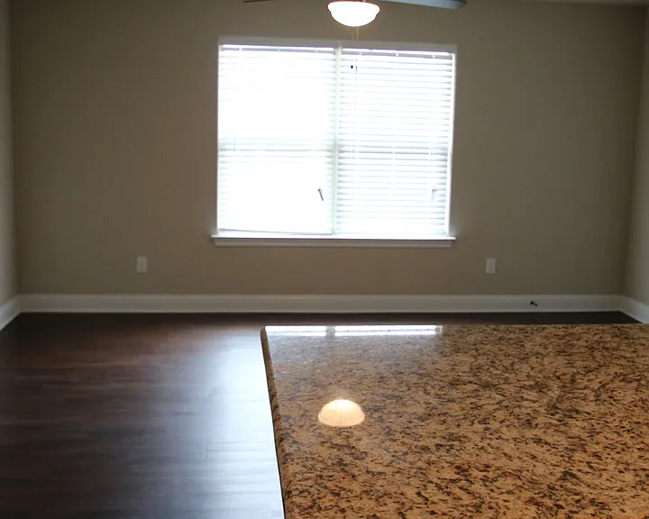 3216-3218 Cherry Ln — Photo 10