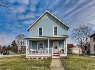 601 S Elm St, Three Oaks, MI 49128