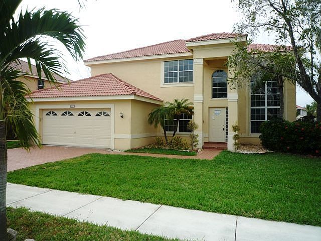 2nd image of 450 SW 178th Way
