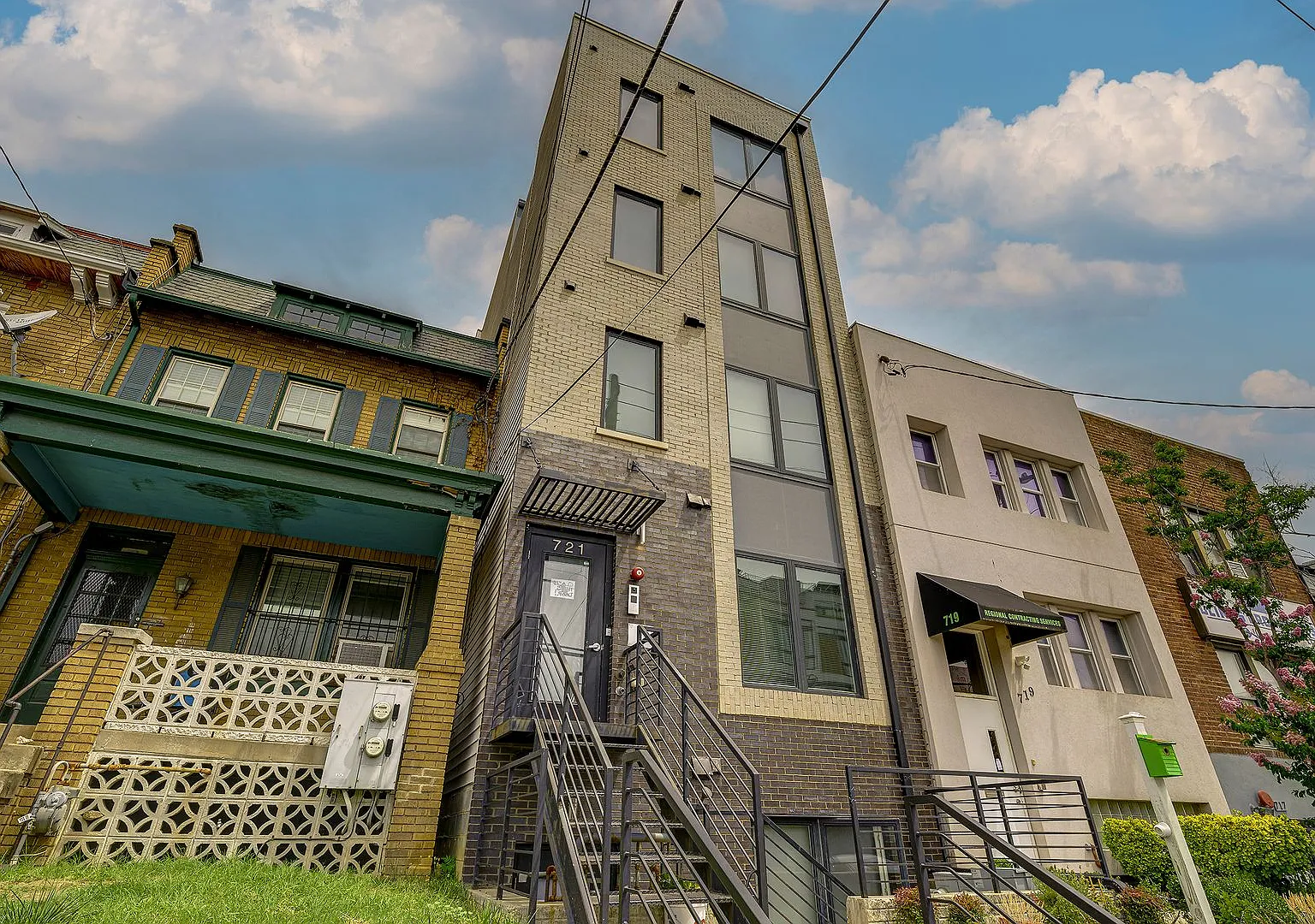 Modern Luxury 1br/1ba In Petworth - Utilities Included! — Photo 1