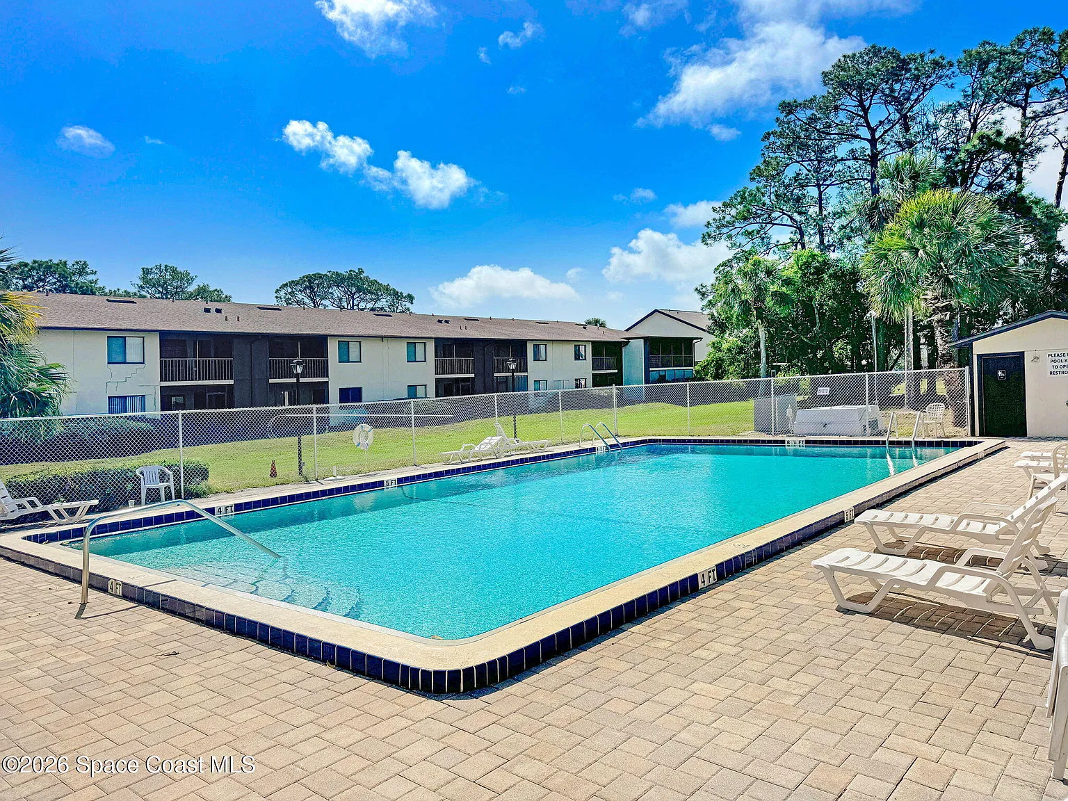 3 bed, 1.5 bath, 978 sqft, $1,650 — Photo 4