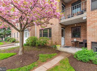 114 Riversedge Dr #114, Norristown, PA 19403