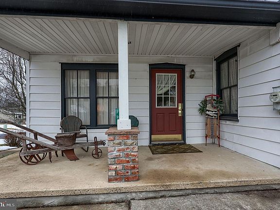 2nd image of 791 Hopeland Rd