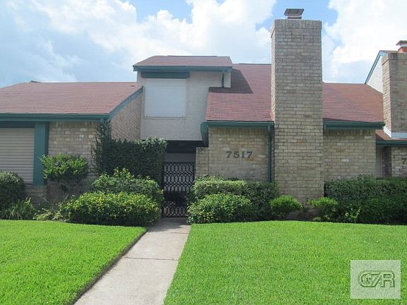 2nd image of 7517 Beaudelaire Cir