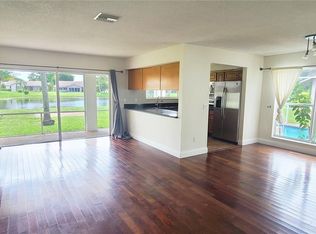 21367 Chinaberry Dr, Boca Raton, FL 33428