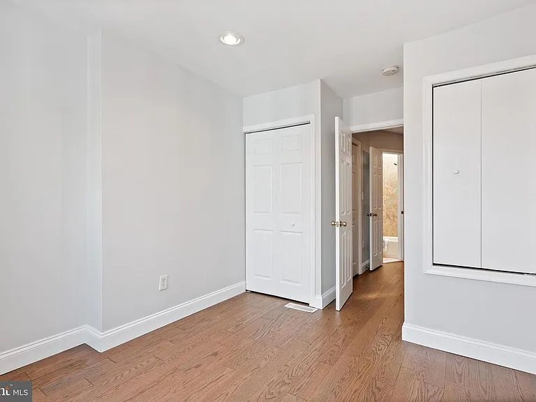 1708 Latrobe St — Photo 19