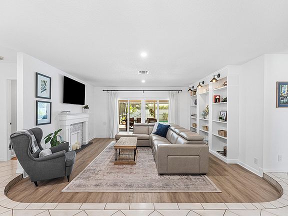 4th image of 17680 Pine Needle Terrace