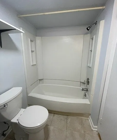 2409 Pond View Dr — Photo 4