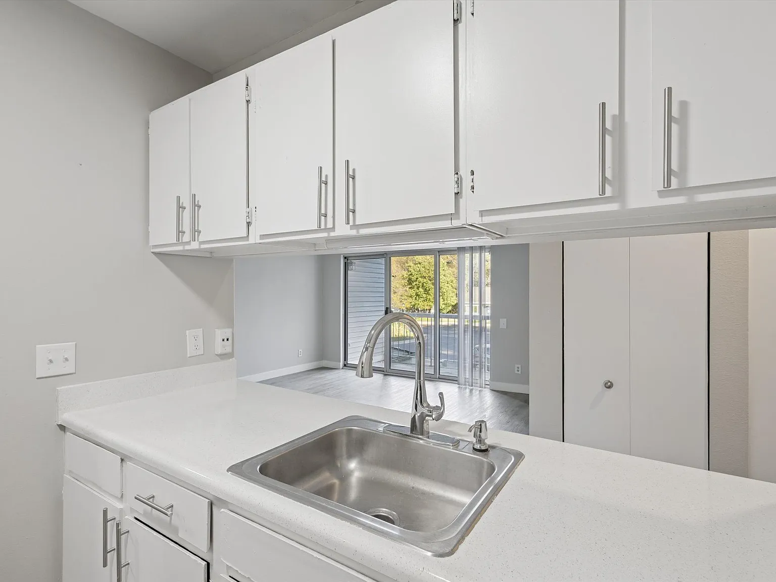 Parchment Point Townhomes — Photo 3