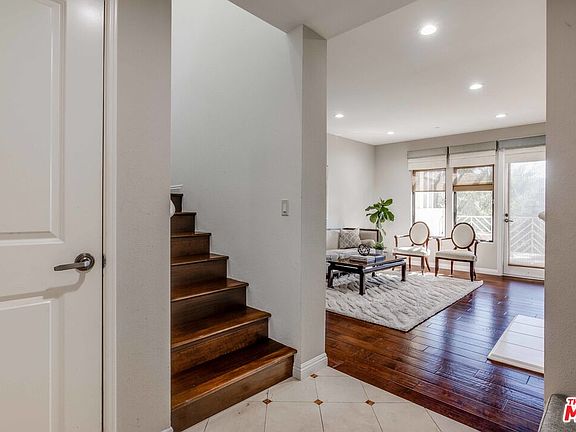 2nd image of 5625 Crescent Park W APT 340