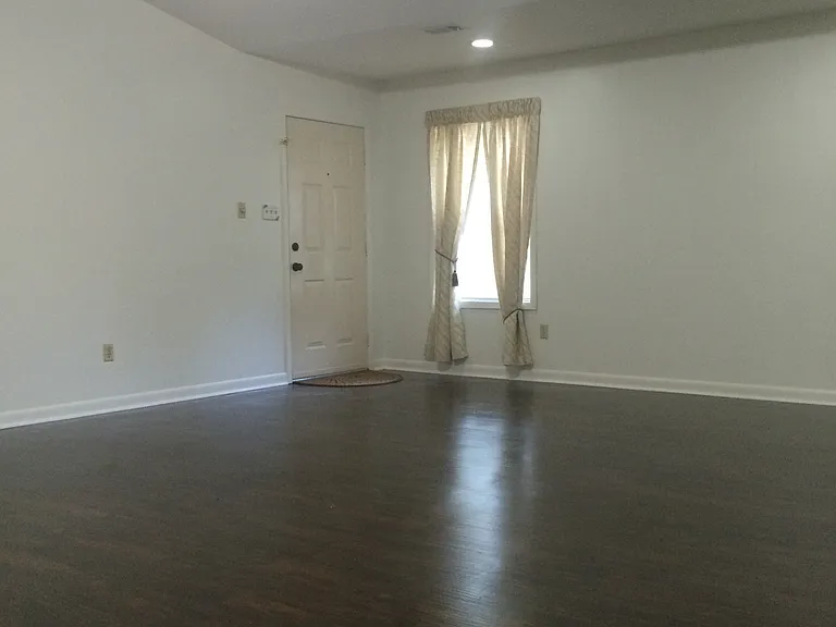 3806 Vickie Dr — Photo 6