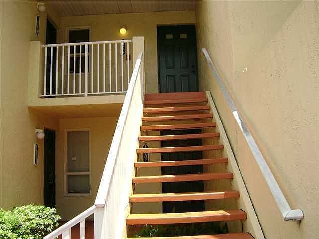 1st image of 14202 Glenmoor Dr