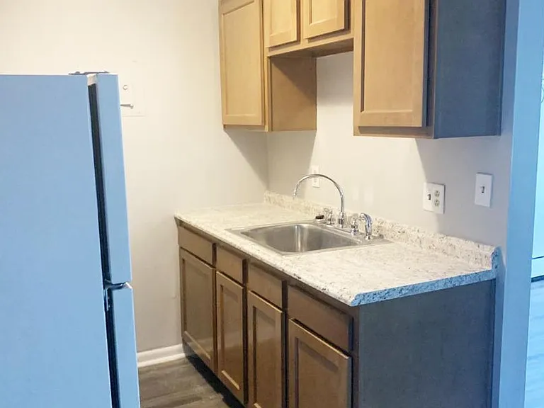 3033 Clifton Ave — Photo 2