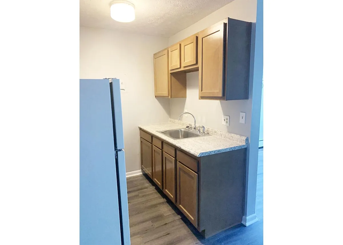 Building Photo - 3033 Clifton Ave