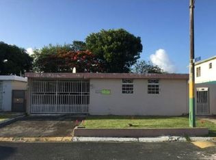 2061 Calle Atenas, Toa Baja, PR 00949