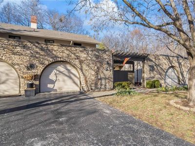 7504 W 102nd St, Overland Park, KS, 66212