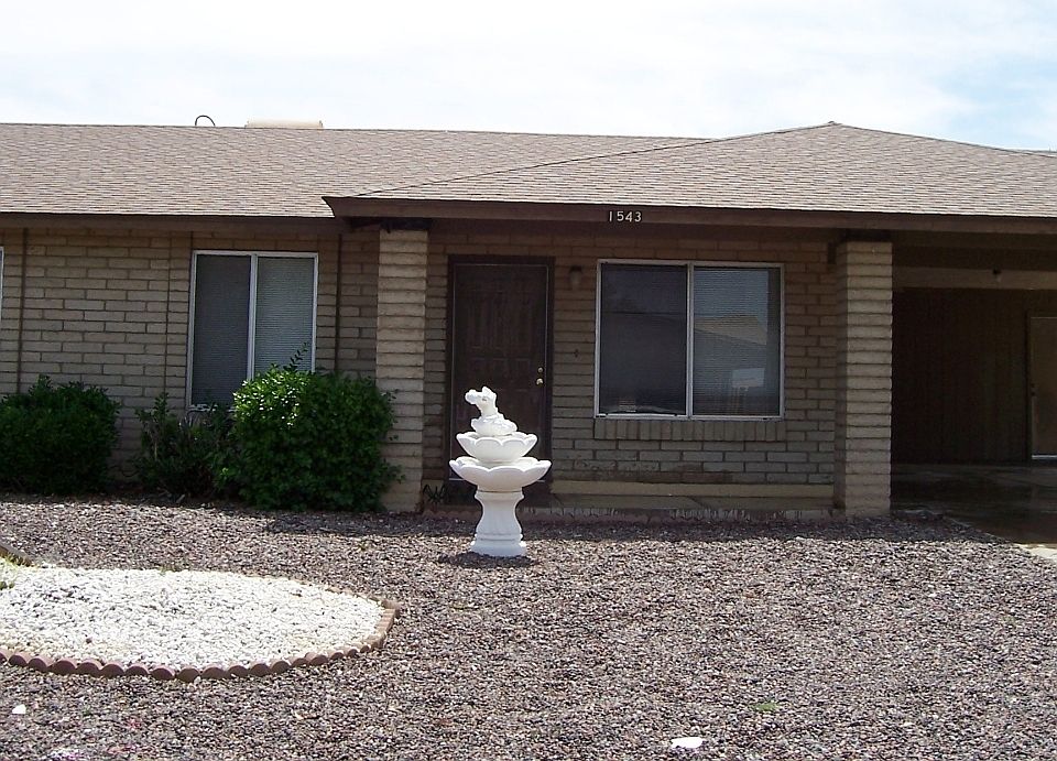 1st image of 1543 E Desert Dr