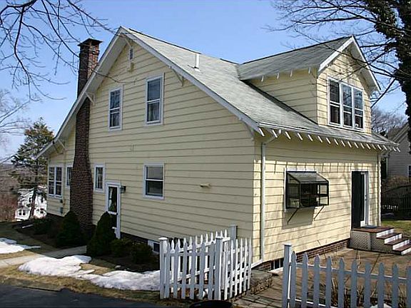 3rd image of 26 Beauregard Ave