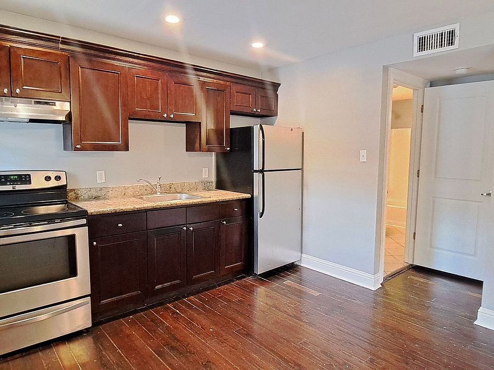 1st image of 722-24 Louisa St #722-12