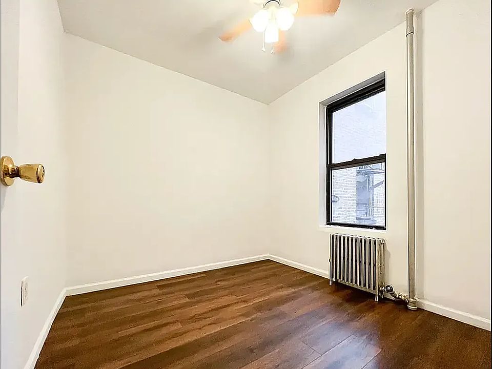 2nd image of 70-80 Kenmare St #14A