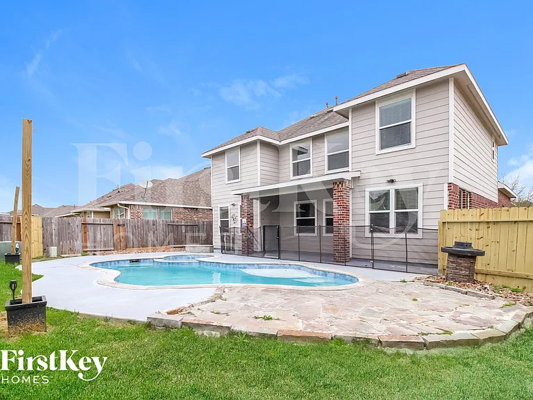 8303 Egret Bay Cir — Photo 15